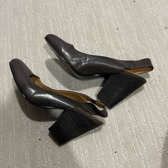 Nine West sling back block heel charcoal grey 9 leather heel great condition - Picture 8 of 11